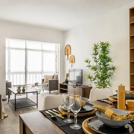 Pink La Marina - Winter By The